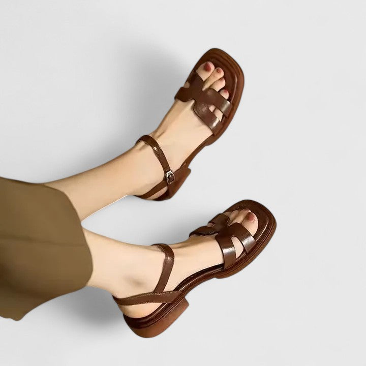 DELIANE | SOPHISTICATED FLAT SANDALS
