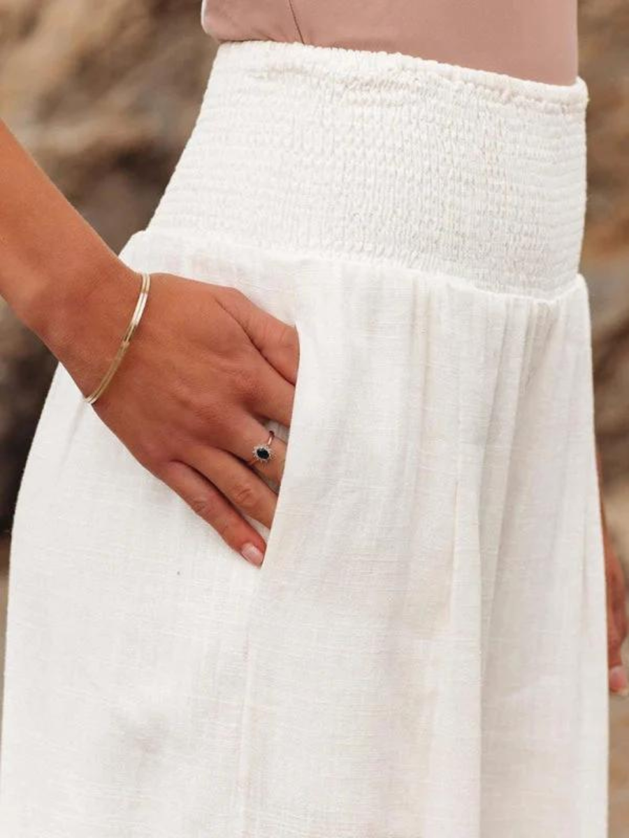 DEBORAH | WEITE HOSE MIT GESMOCKTEM BUND