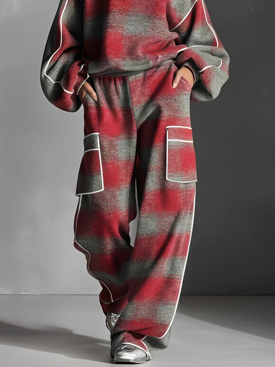 LILY | SWEATSHIRT MIT ROT-GRAUEM KAROMUSTER IM COLOUR-BLOCK-DESIGN UND FREIZEITHOSE-SET