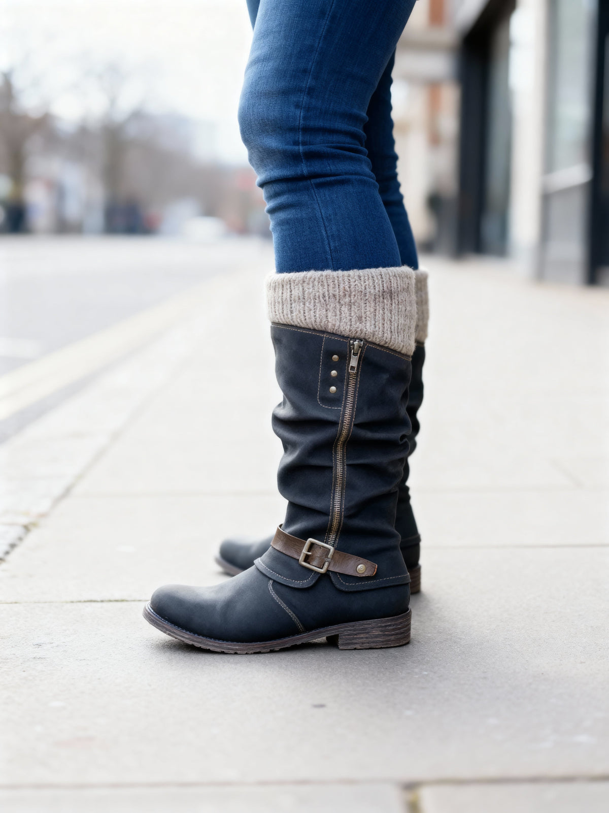 BARBARA | CLASSIC SIDE-ZIP ANKLE BOOTS