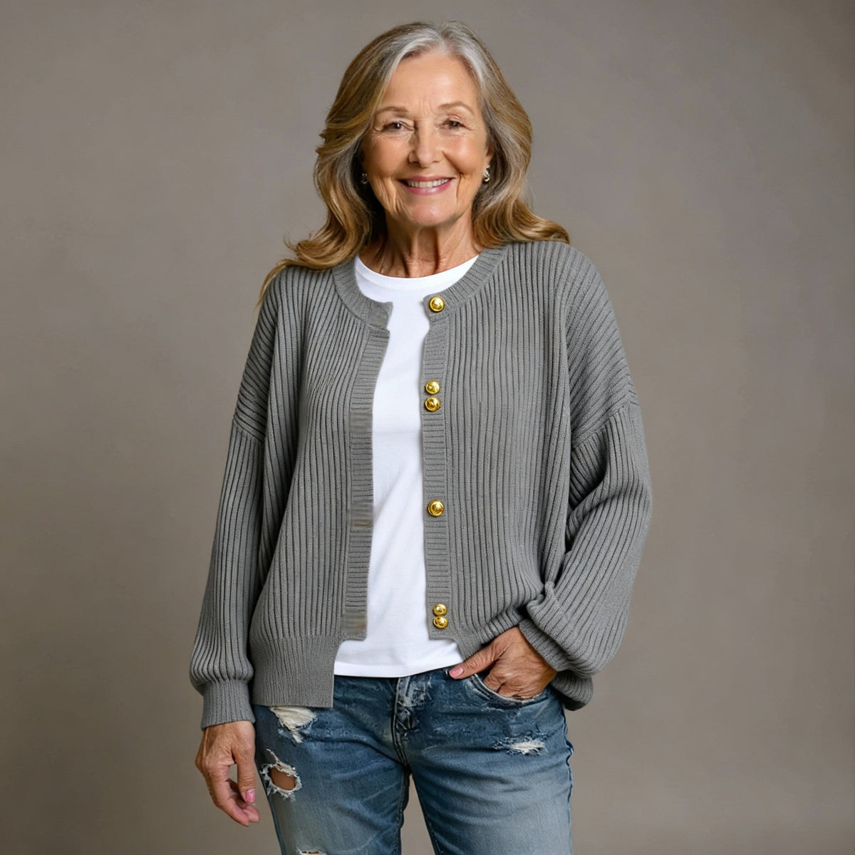 ELARA | PEARL-BUTTON CARDIGAN